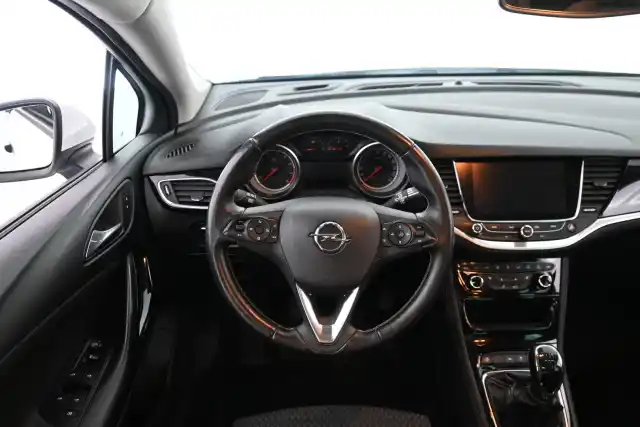 Valkoinen Viistoperä, Opel Astra – CLA-913