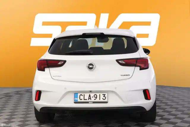 Valkoinen Viistoperä, Opel Astra – CLA-913