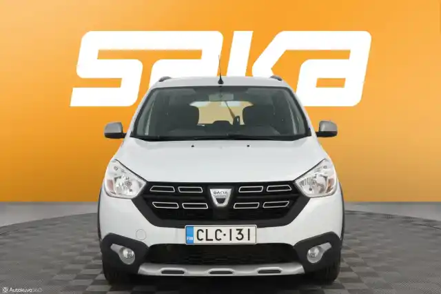 Valkoinen Tila-auto, Dacia Lodgy – CLC-131