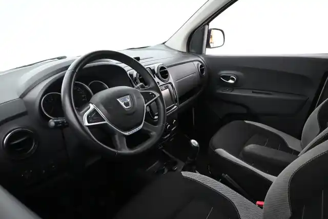 Valkoinen Tila-auto, Dacia Lodgy – CLC-131