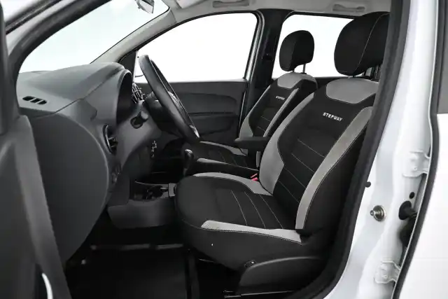 Valkoinen Tila-auto, Dacia Lodgy – CLC-131