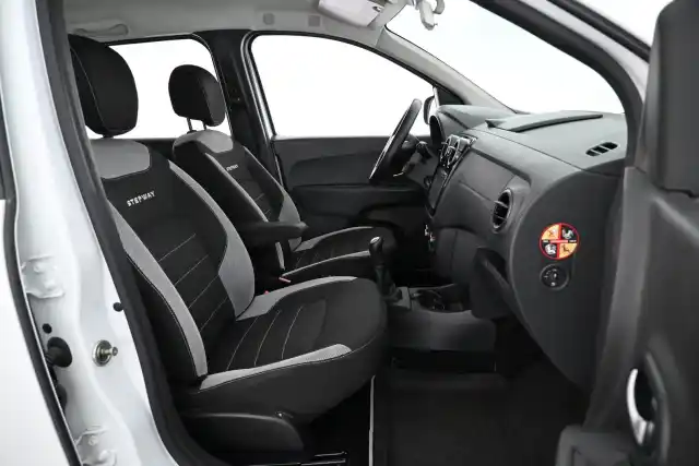 Valkoinen Tila-auto, Dacia Lodgy – CLC-131