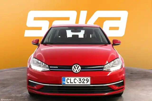 Punainen Viistoperä, Volkswagen Golf – CLC-329