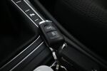 Punainen Viistoperä, Volkswagen Golf – CLC-329, kuva 32