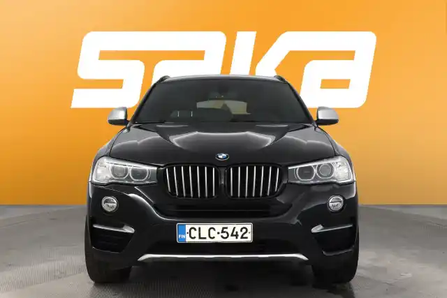 Musta Maastoauto, BMW X4 – CLC-542