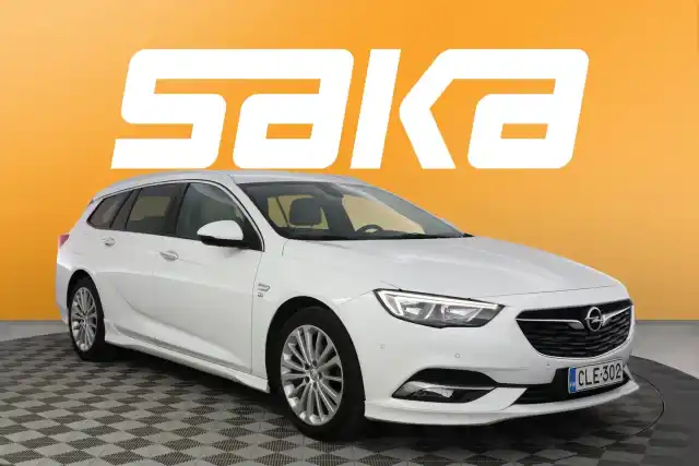 Valkoinen Farmari, Opel Insignia – CLE-302