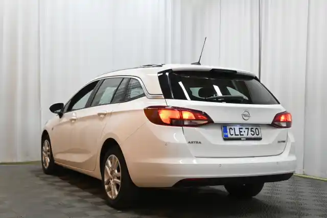 Valkoinen Farmari, Opel Astra – CLE-750