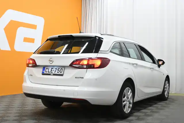 Valkoinen Farmari, Opel Astra – CLE-750