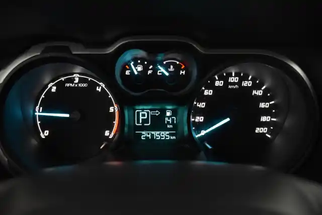 Valkoinen Avolava, Ford Ranger – CLH-950