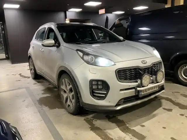 Hopea Maastoauto, Kia Sportage – CLI-171