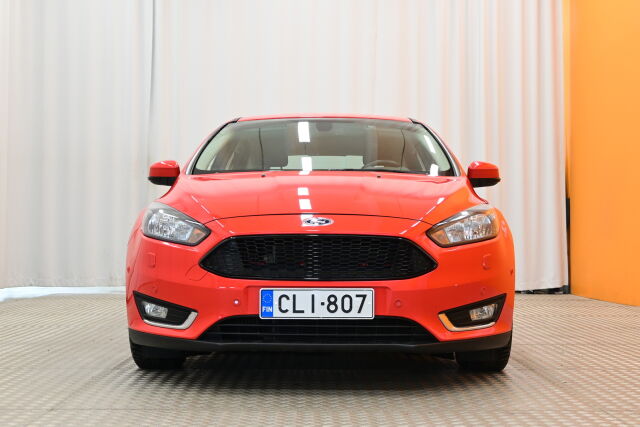 Punainen Viistoperä, Ford Focus – CLI-807