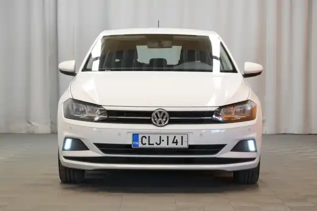 Valkoinen Viistoperä, Volkswagen Polo – CLJ-141