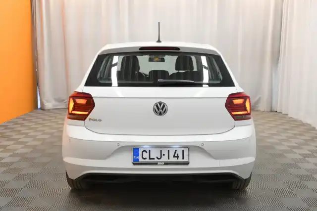Valkoinen Viistoperä, Volkswagen Polo – CLJ-141
