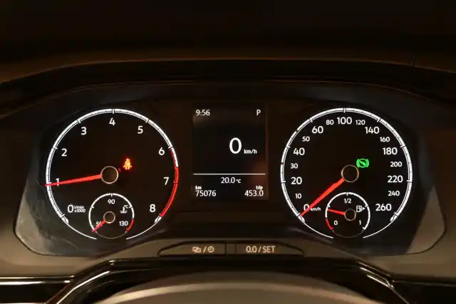 Valkoinen Viistoperä, Volkswagen Polo – CLJ-141
