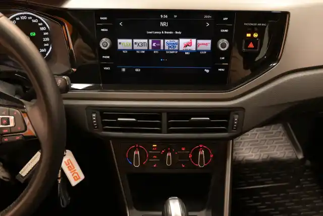 Valkoinen Viistoperä, Volkswagen Polo – CLJ-141