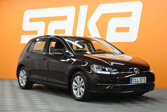 Musta Viistoperä, Volkswagen Golf – CLL-373