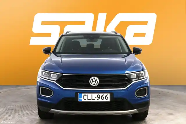 Sininen Maastoauto, Volkswagen T-Roc – CLL-966