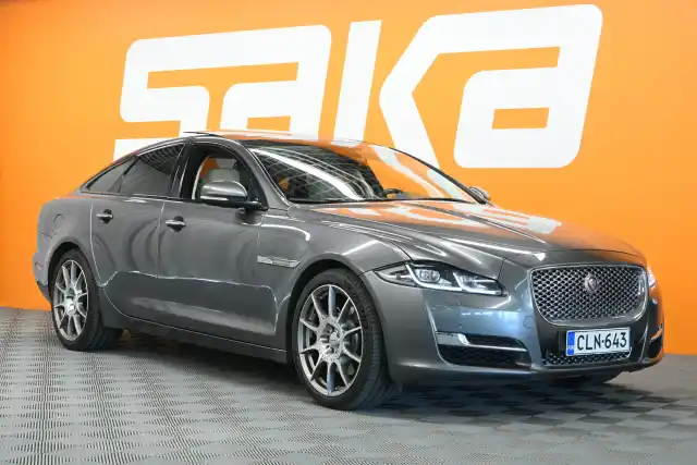 Jaguar XJ