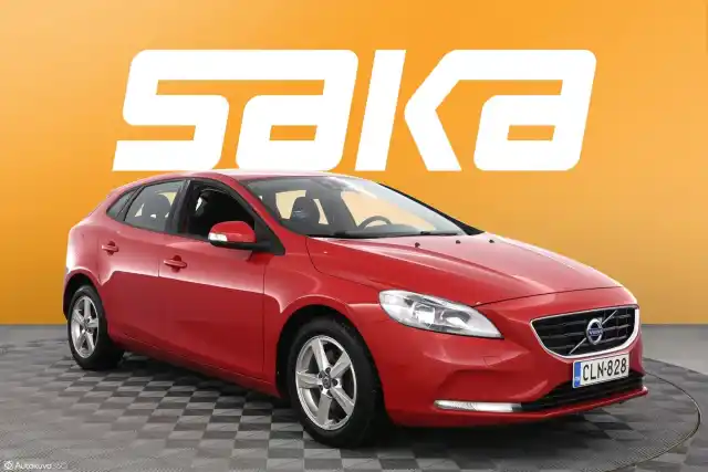 Punainen Viistoperä, Volvo V40 – CLN-828