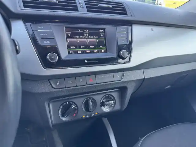 Harmaa Viistoperä, Skoda Fabia – CLO-126
