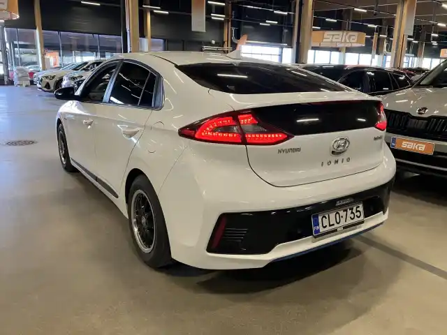 Valkoinen Viistoperä, Hyundai IONIQ hybrid – CLO-735