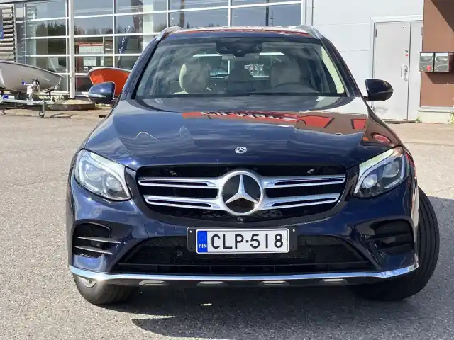 Sininen Maastoauto, Mercedes-Benz GLC – CLP-518