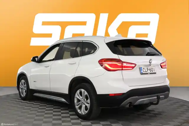 Valkoinen Maastoauto, BMW X1 – CLP-601
