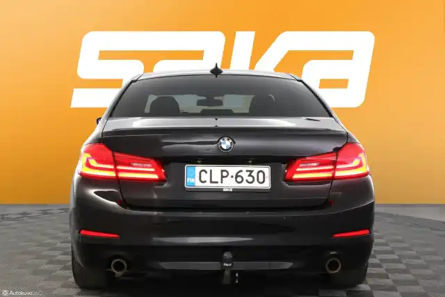 Musta Sedan, BMW 520 – CLP-630