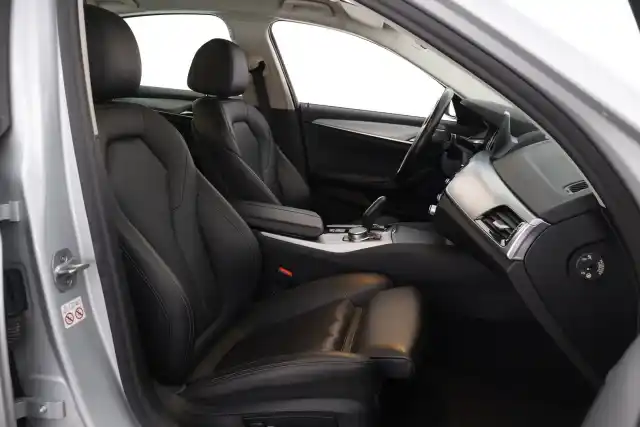 Hopea Sedan, BMW 520 – CLR-237