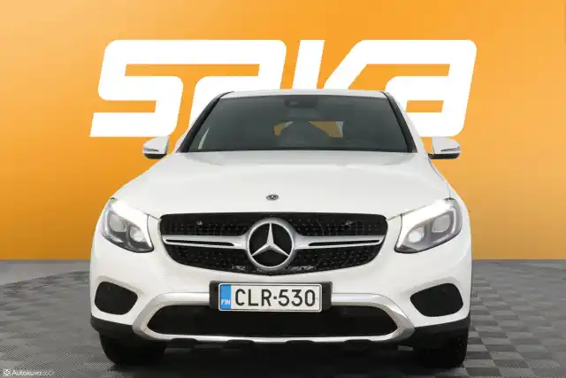 Valkoinen Coupe, Mercedes-Benz GLC – CLR-530