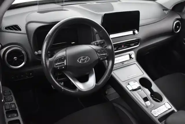 Harmaa Maastoauto, Hyundai KONA – CLR-815