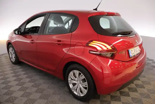 Punainen Viistoperä, Peugeot 208 – CLR-873