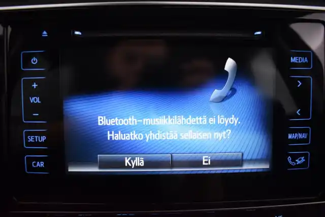 Punainen Viistoperä, Toyota Auris – CLS-997