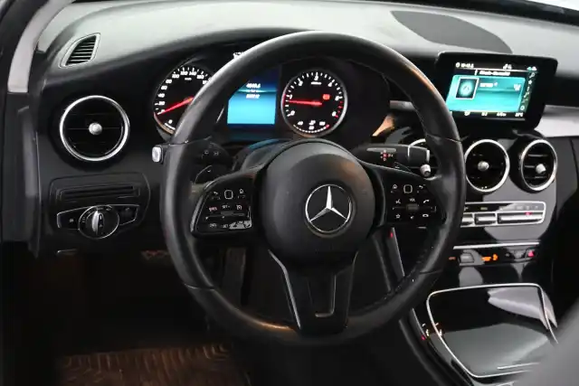 Musta Farmari, Mercedes-Benz C – CLU-518