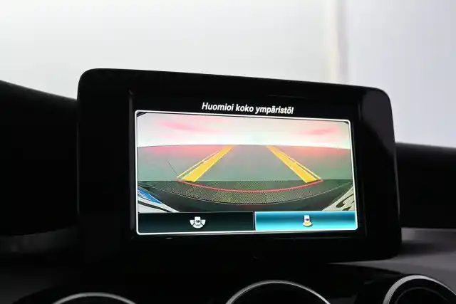 Musta Farmari, Mercedes-Benz C – CLU-518