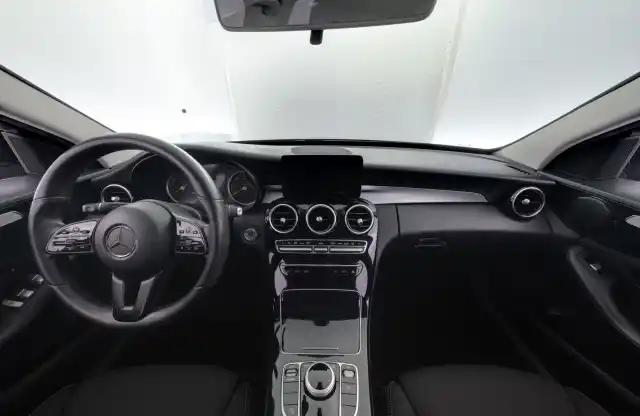 Musta Farmari, Mercedes-Benz C – CLU-518