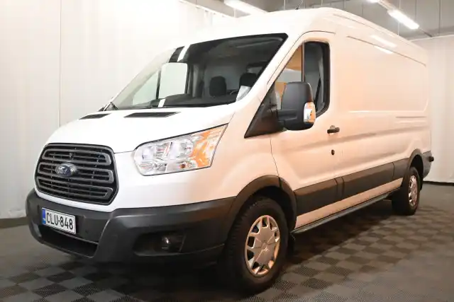 Valkoinen Pakettiauto, Ford Transit – CLU-848