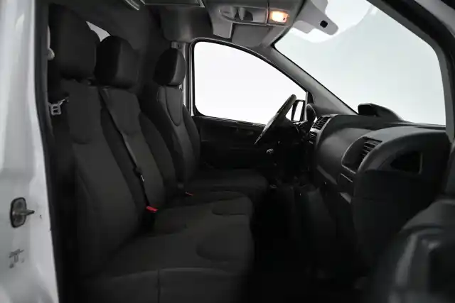 Valkoinen Pakettiauto, Citroen Jumpy – CLV-116