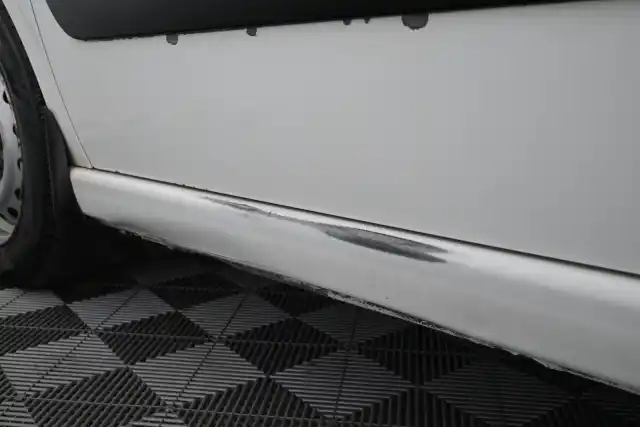 Valkoinen Pakettiauto, Citroen Jumpy – CLV-116