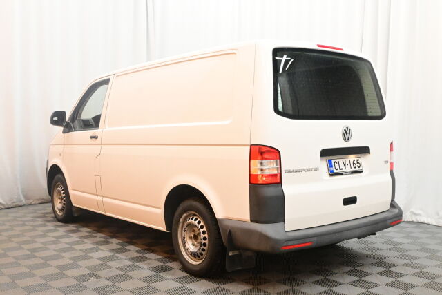 Valkoinen Pakettiauto, Volkswagen Transporter – CLV-165