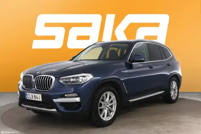 Sininen Maastoauto, BMW X3 – CLX-841