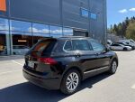 Musta Maastoauto, Volkswagen Tiguan – CLY-349, kuva 3