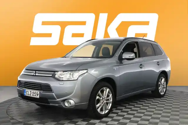 Harmaa Maastoauto, Mitsubishi Outlander PHEV – CLZ-259