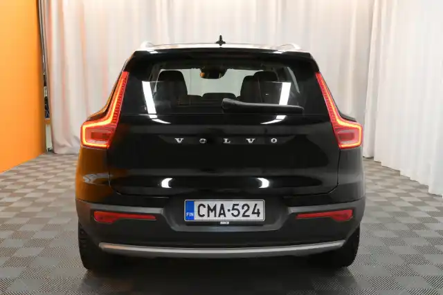 Musta Maastoauto, Volvo XC40 – CMA-524