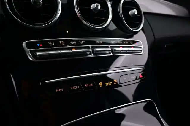 Valkoinen Farmari, Mercedes-Benz C – CMA-894