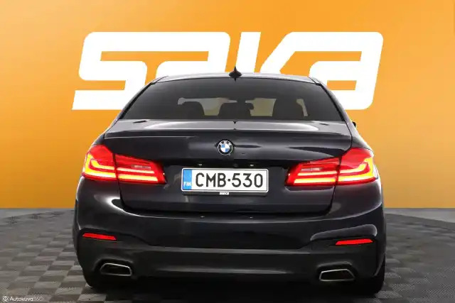 Musta Sedan, BMW 520 – CMB-530