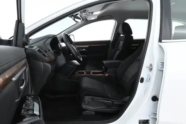 Valkoinen Maastoauto, Honda CR-V – CMC-140