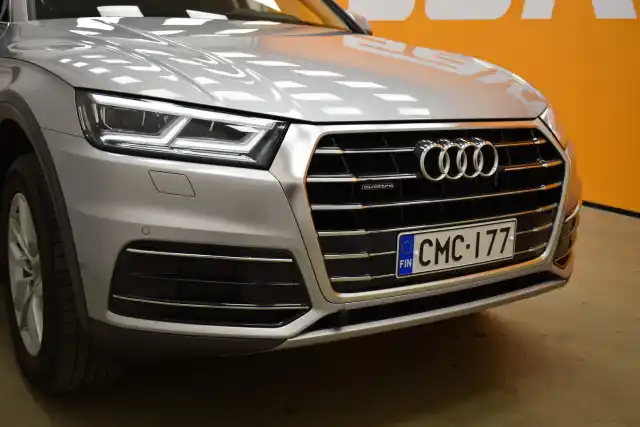 Hopea Maastoauto, Audi Q5 – CMC-177