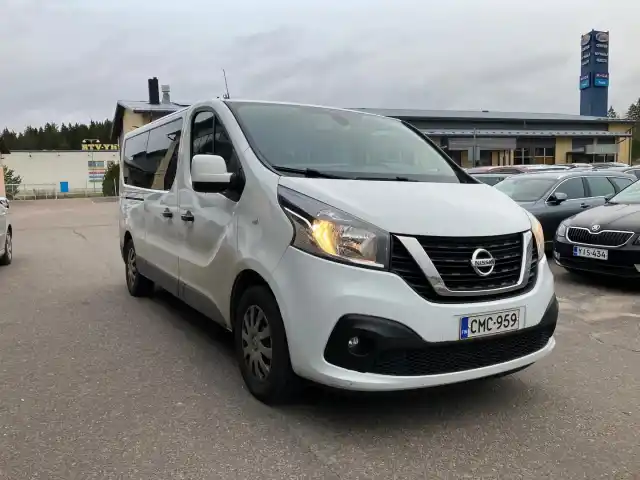 Nissan NV300