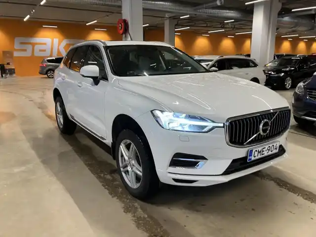 Valkoinen Maastoauto, Volvo XC60 – CME-904